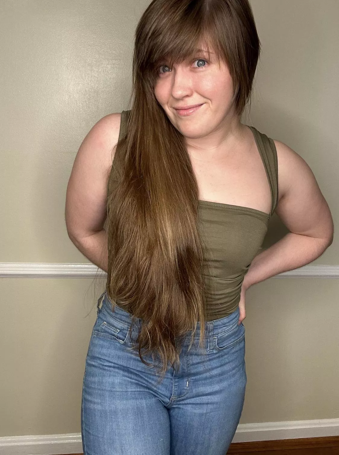 Green [f] posted by SorrryCharlie