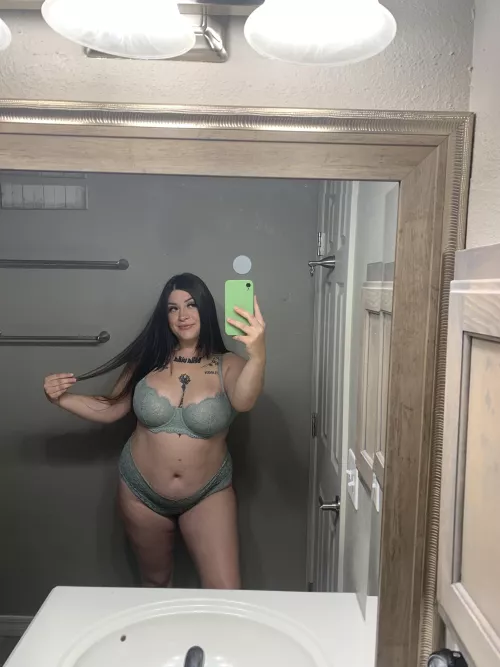 I love my body. Do you? 😇 by Thewatersplashemoji