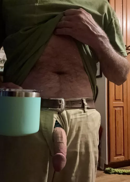 I’m crushing on a Redditor who’s made it known she like this color. Lengths I’ll go for attention ;)’ by funwhenwifesasleep