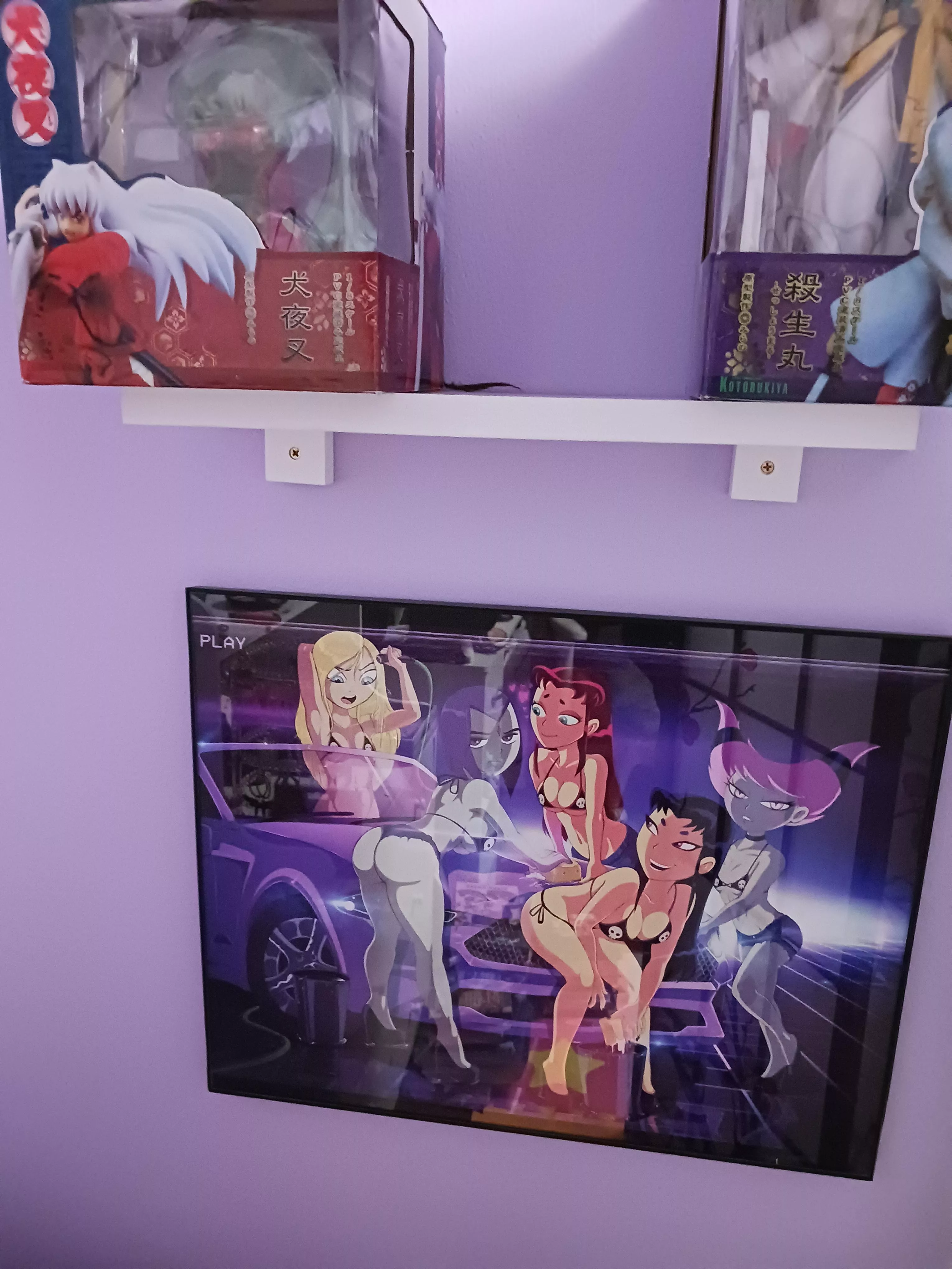 I'm debating on selling, but I'm looking for appraisal. 2016/8 year old & rare Titans poster.  posted by A-Yandere-Succubus-