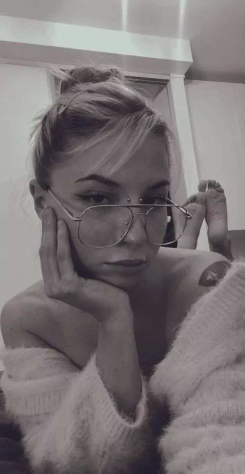 I'm thinking of how to suck your cock by AlexaxParker