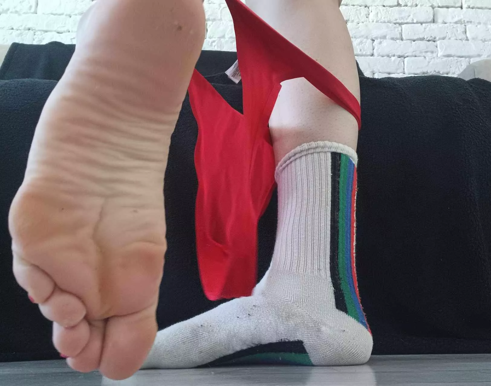 The smell of my used socks and panties is intoxicating posted by SexyLusciousFeet