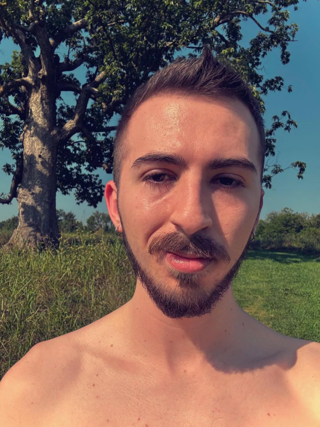 treated myself to a (humid) morning walk posted by nickellesstroy