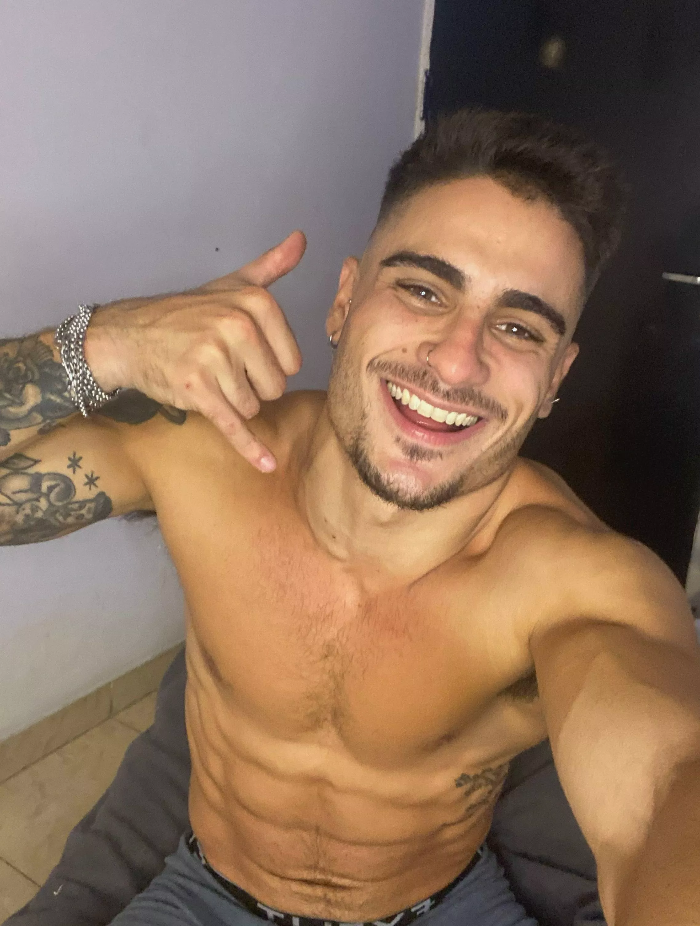 Who wants a taste of my alpha male cumshot today? posted by OlieTheKing