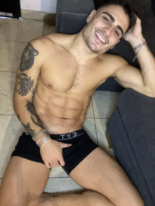 who's ready for a piece of this prime beefcake? by OlieTheKing