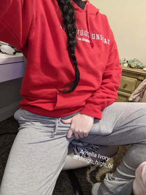 Would you service me from under my desk while I work? by thogh_high_bi