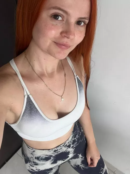 All you need is a girl like me [IRTR] by BlissfulBabe07