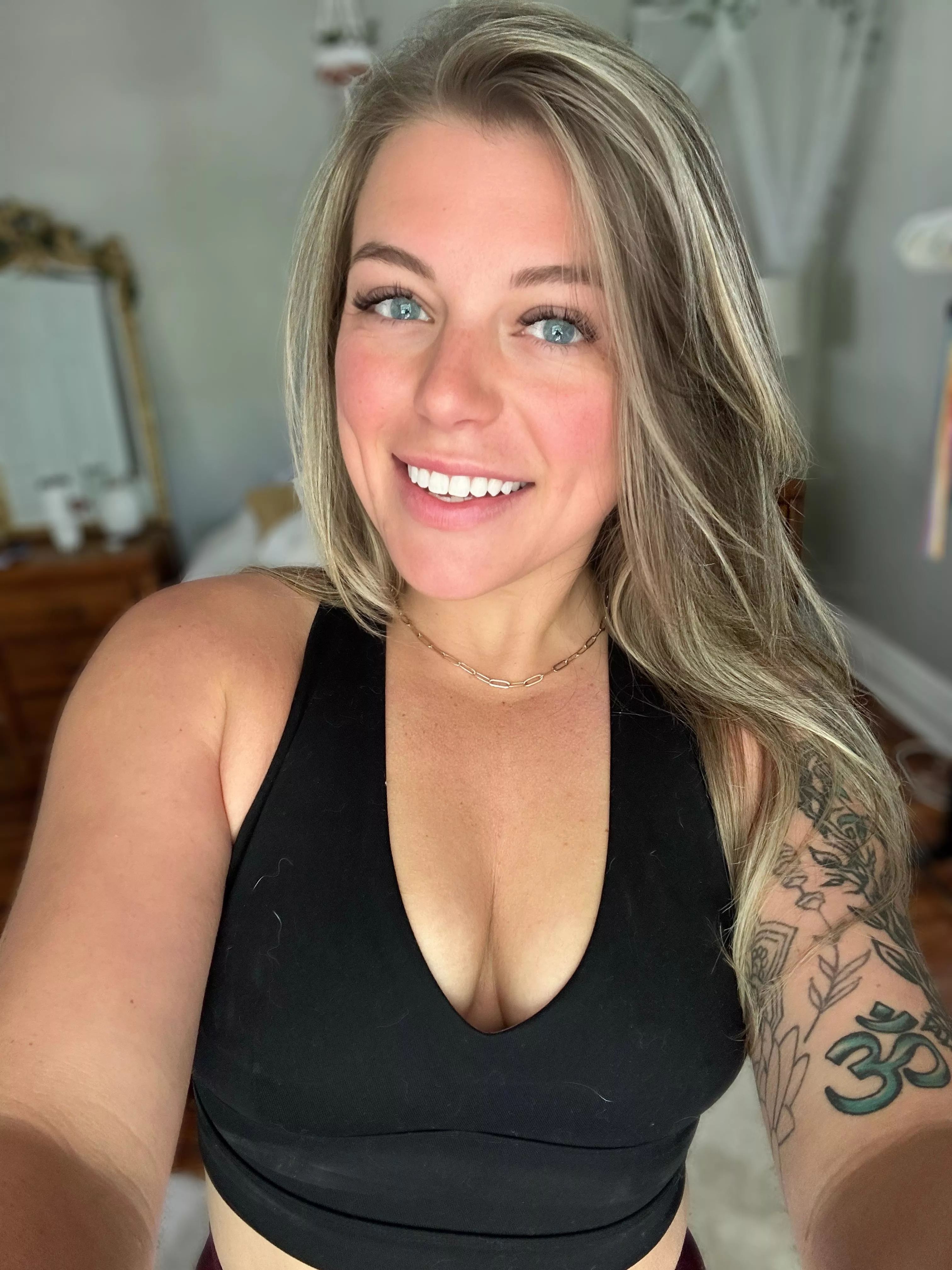 Does black look good on me? posted by NewSweetheart