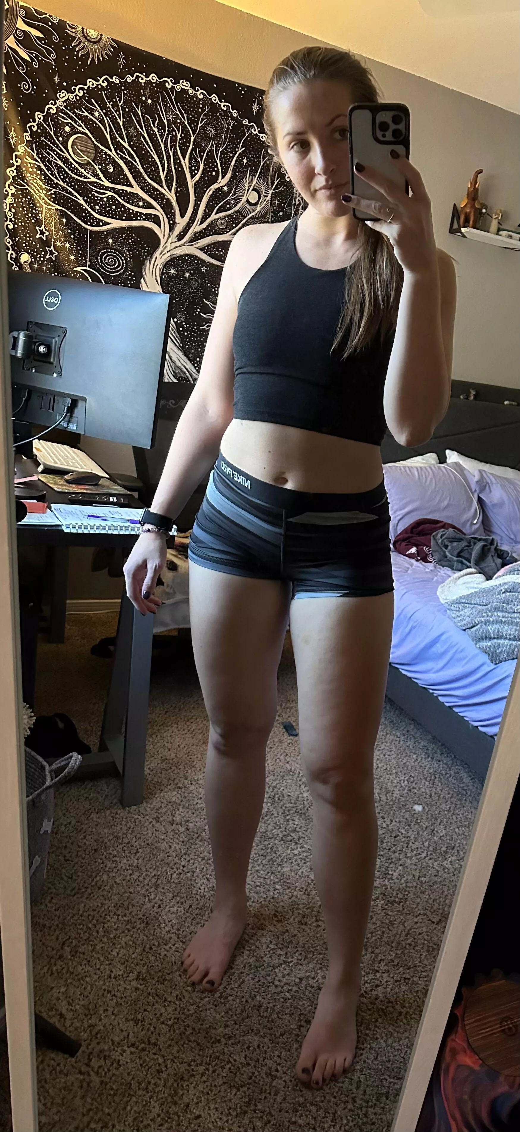 I think your face and my thighs would make a pretty good match posted by cumwcourt