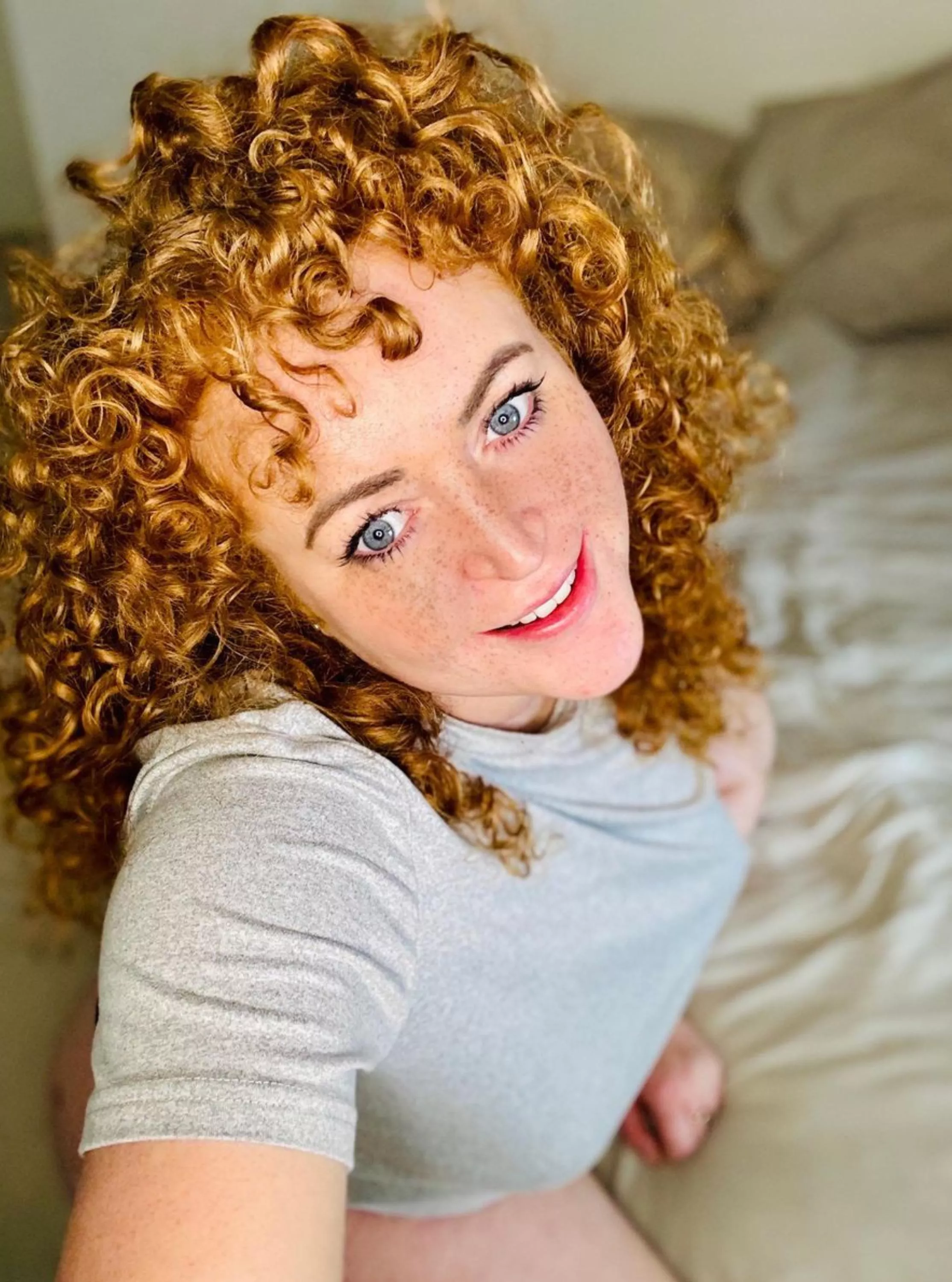 [IRTR] 32 and my hair is looking really messy today but I hope I look cute posted by MundaneDeduction