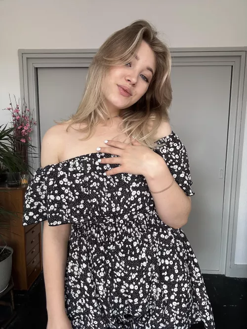 Just cute as an angel by Apprehensive_Baby874