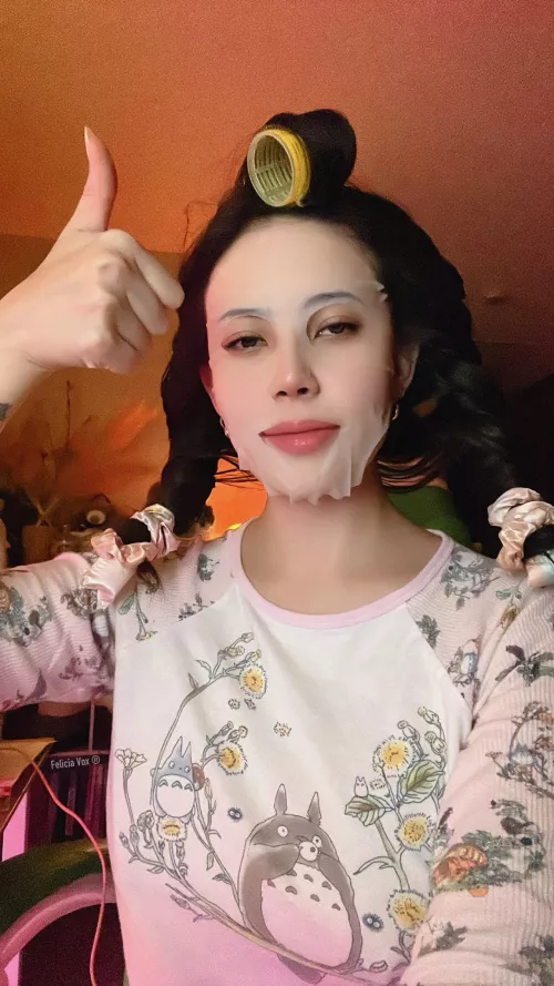 microdosing as an anemic petite person is so fun because it just makes me comfortably but noticeably high and it’s fabulous by FeliciaVox