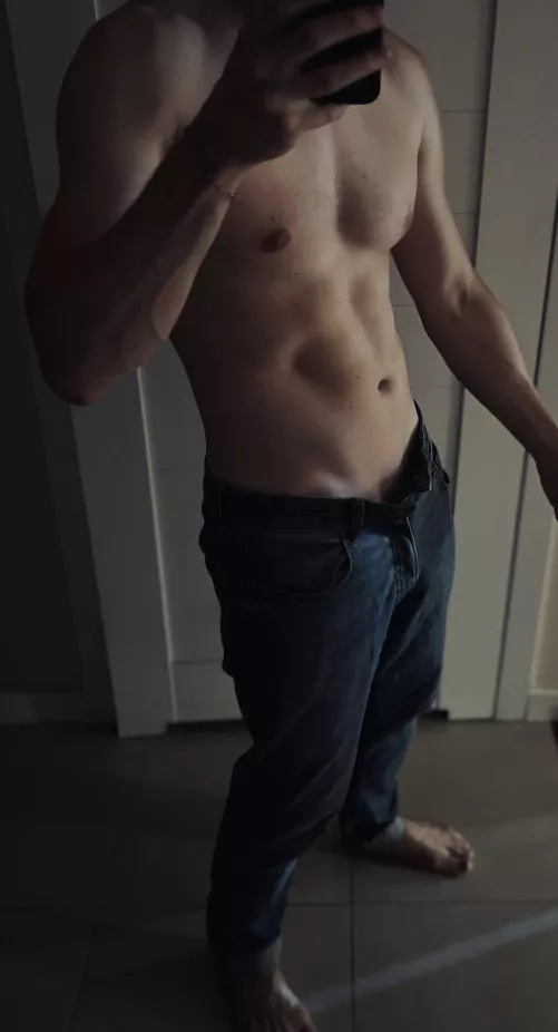 More and more veins by Sea_Darefull