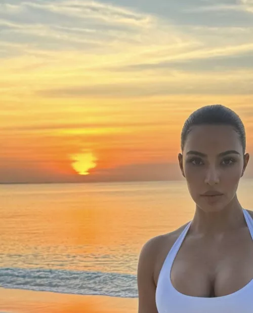 Stunning Kim 😍 by ParticularRound6366