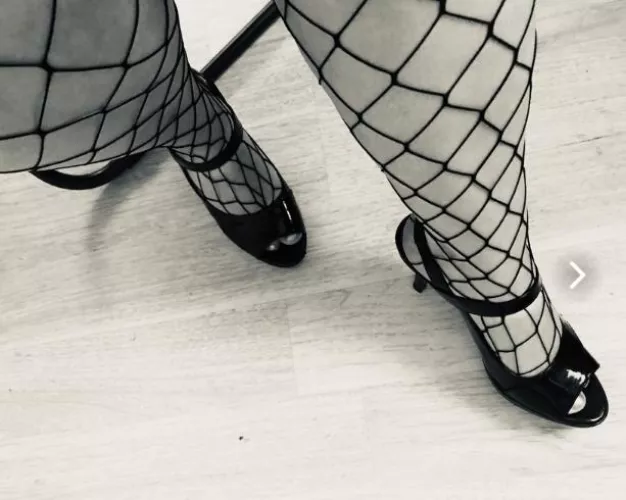 🎶Walk to it, how you do it🎶 by HippieStoner93