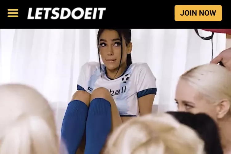 Who is she?? by phatcokkk