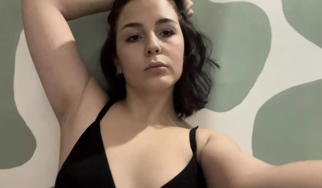 A nice post shower armpits  posted by loanaflower