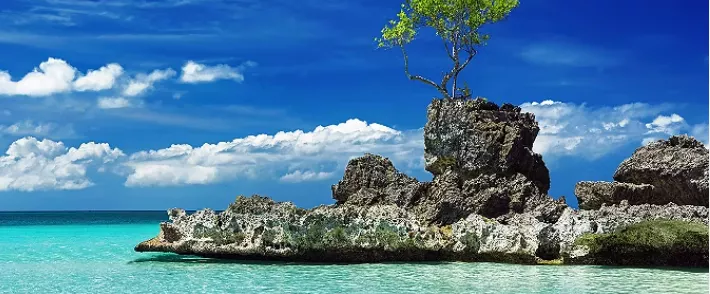 enjoying this beautiful view @ boracay Philippines posted by flowery_purple_2338