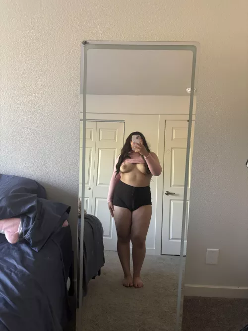 I will always proudly show off my curves <3 by naughtywhorechata