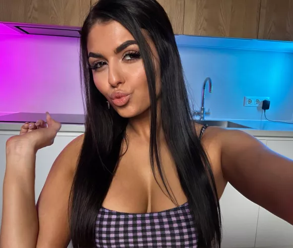 I'm nice girl by olivia_inspiration