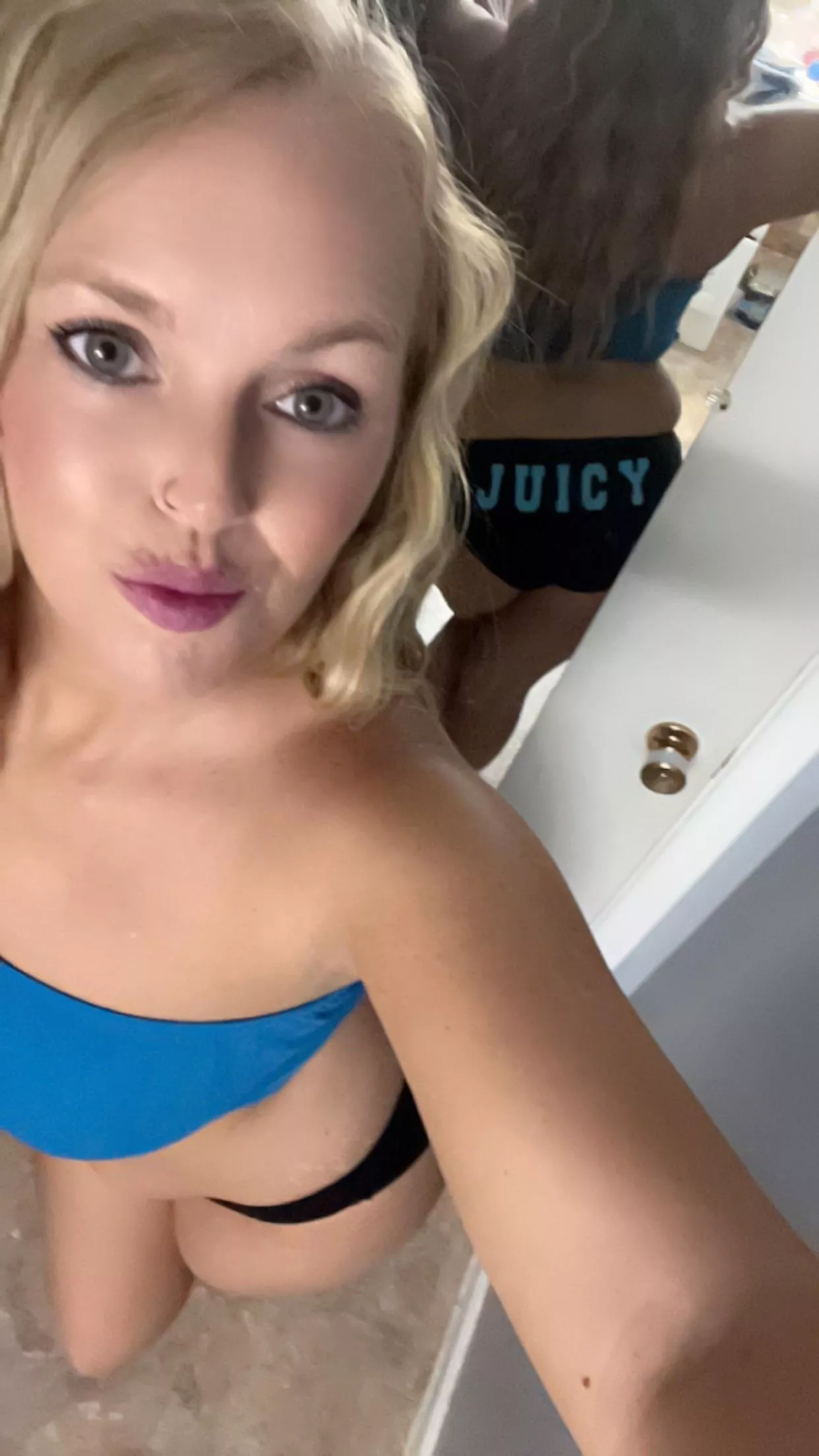 @Squirting_autumn  posted by SquirtingAutumn