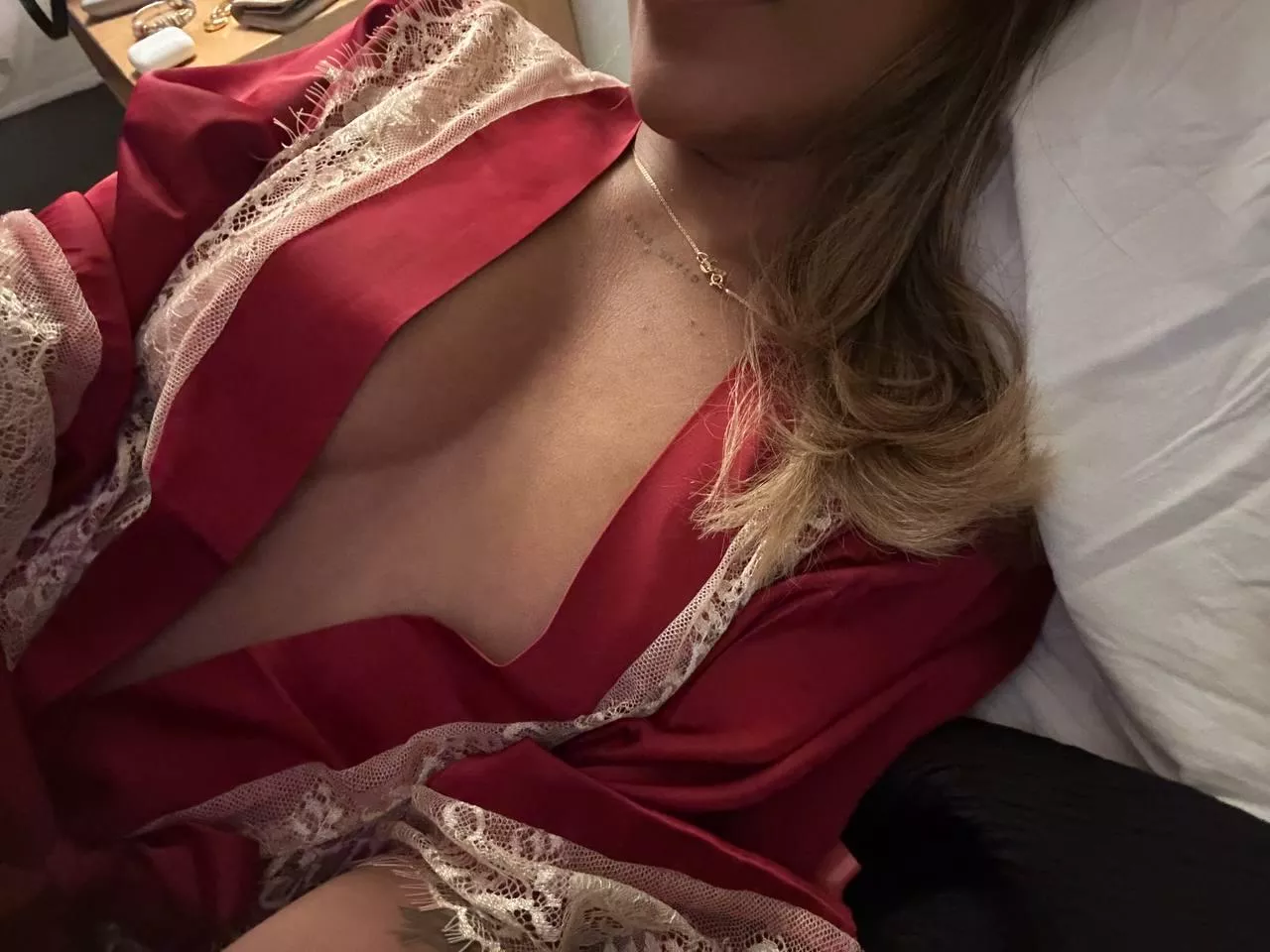 Warning! Contents may be horny! posted by zharickbaexx