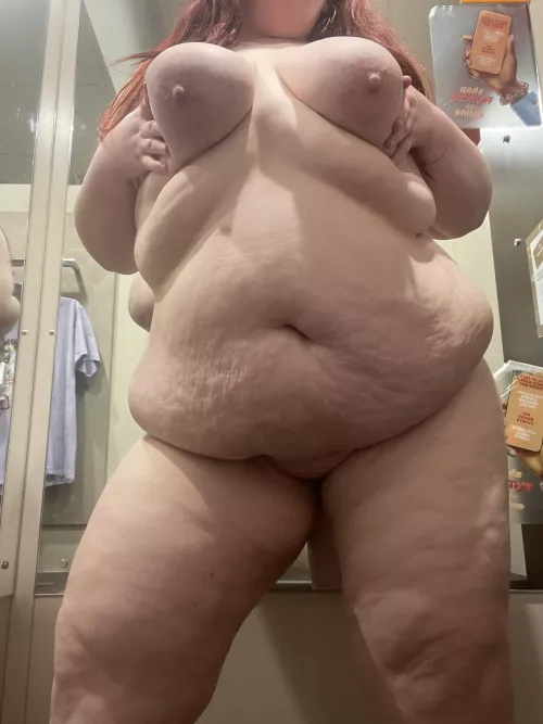 Can we fuck in the dressing room? by juicyeva-19