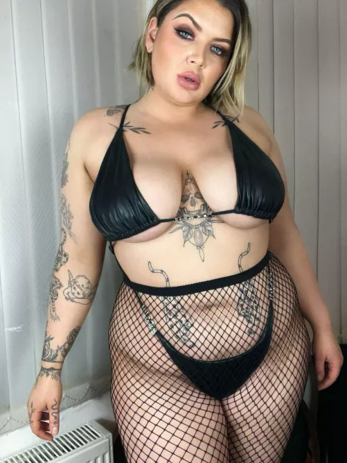 First thing you thought of when seeing my thick chubby body
 by MyDoctorPoisonedMe