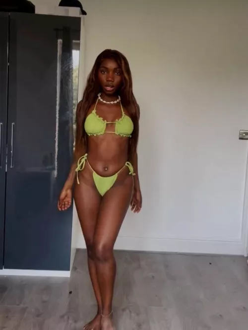 I love giving pleasure , do you? ;) by Chockyyp