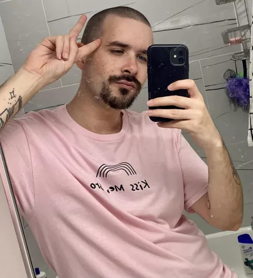 LF More people who play OSRS :3 by HttpGaymer