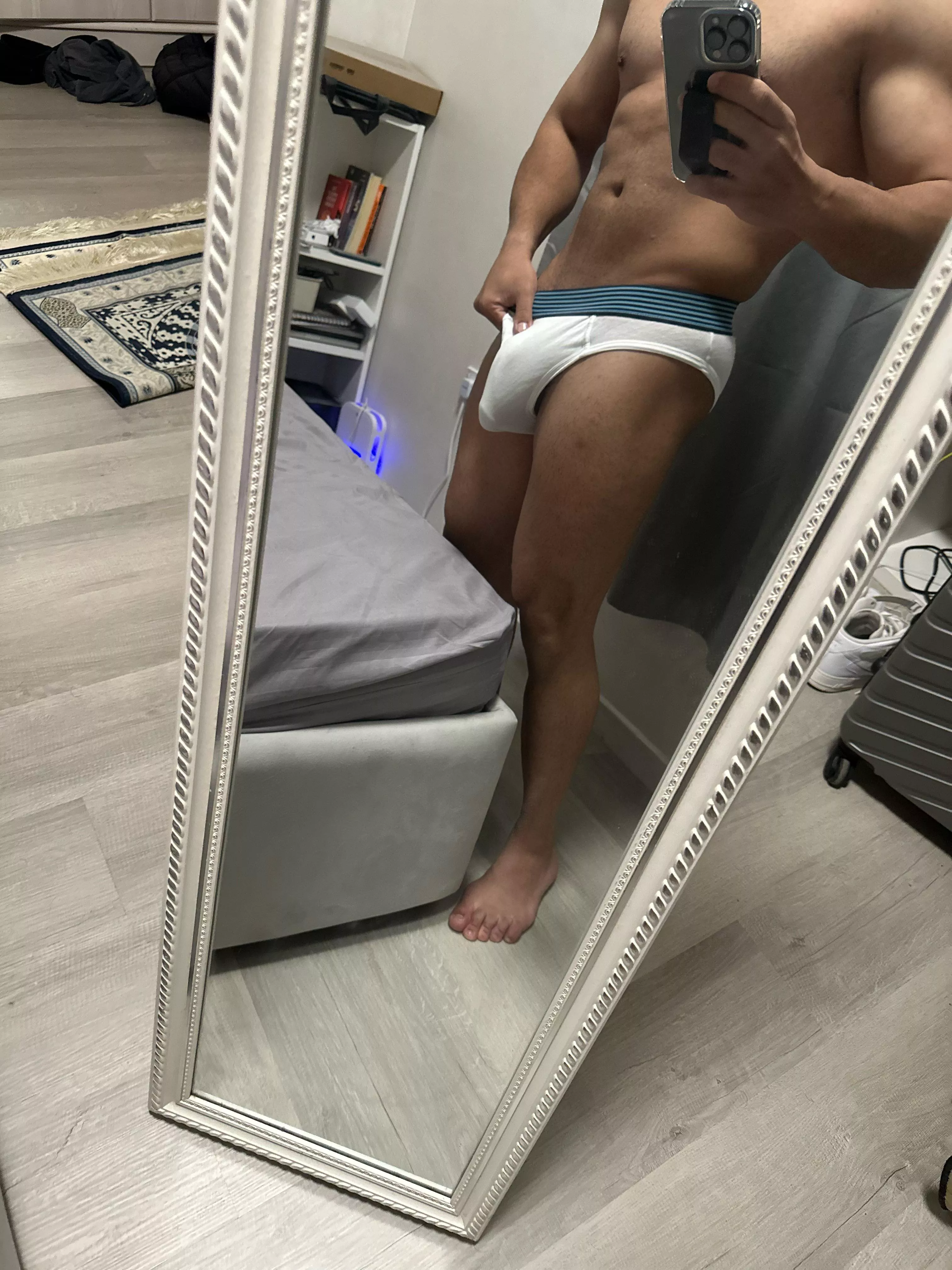 (31) do you like fit with cut one posted by Hot-Situation-6195