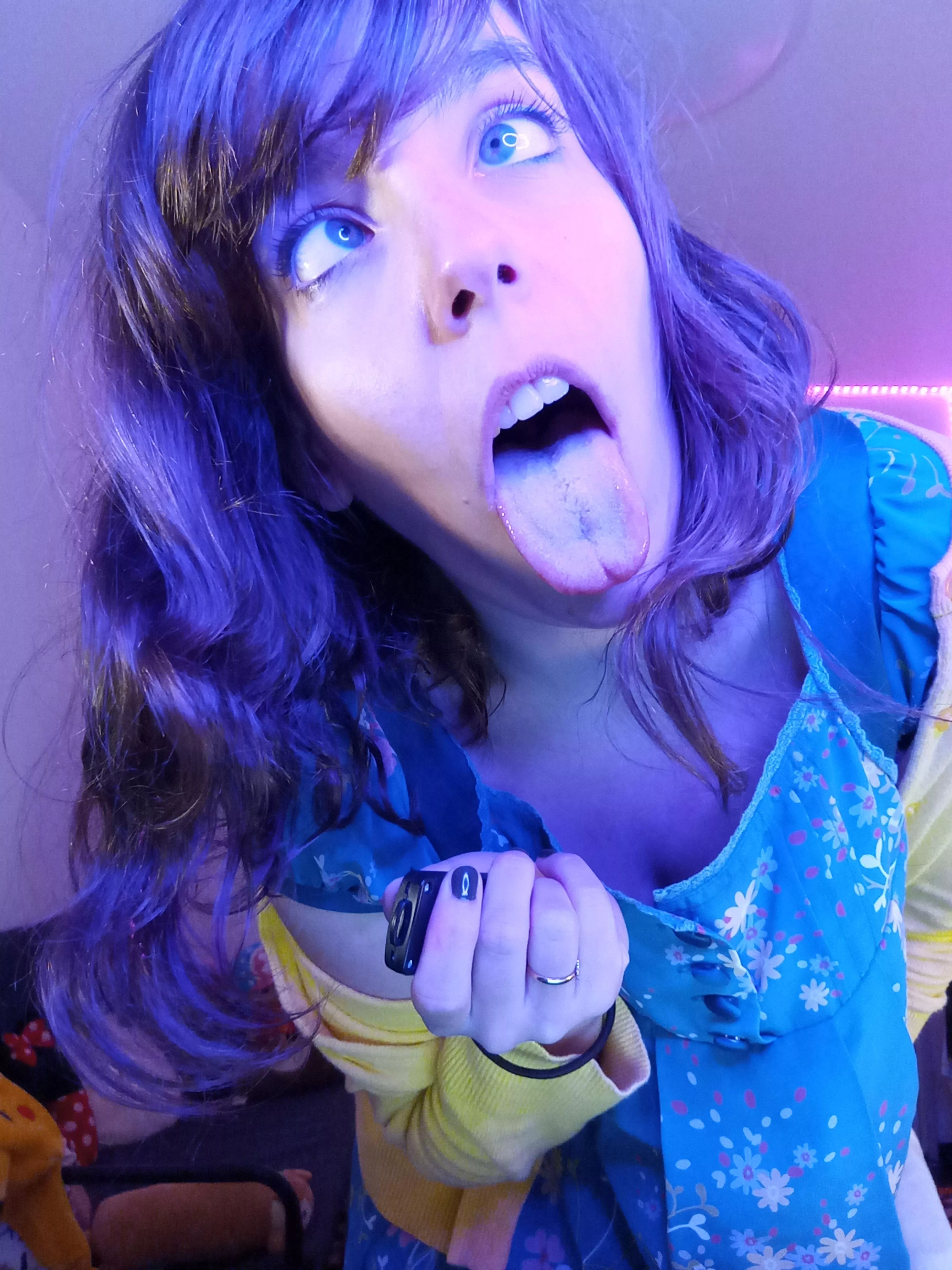 Can you put it in my mouth please posted by amy__chan