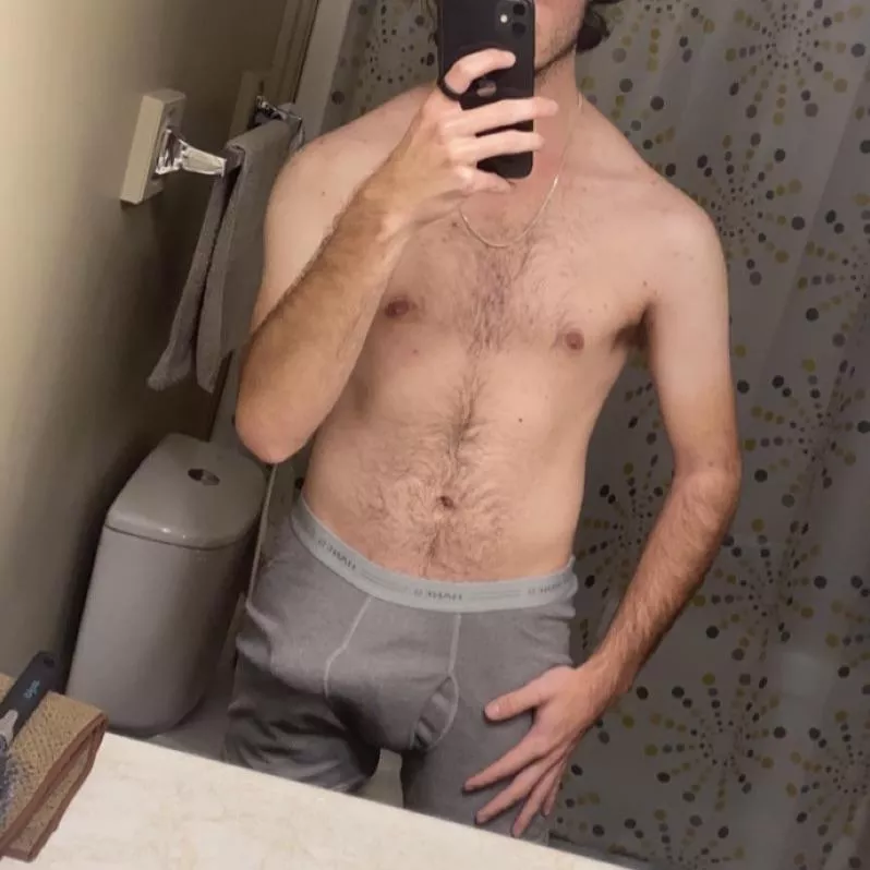 Can you tell it’s throbbing? (23) posted by ScBest24