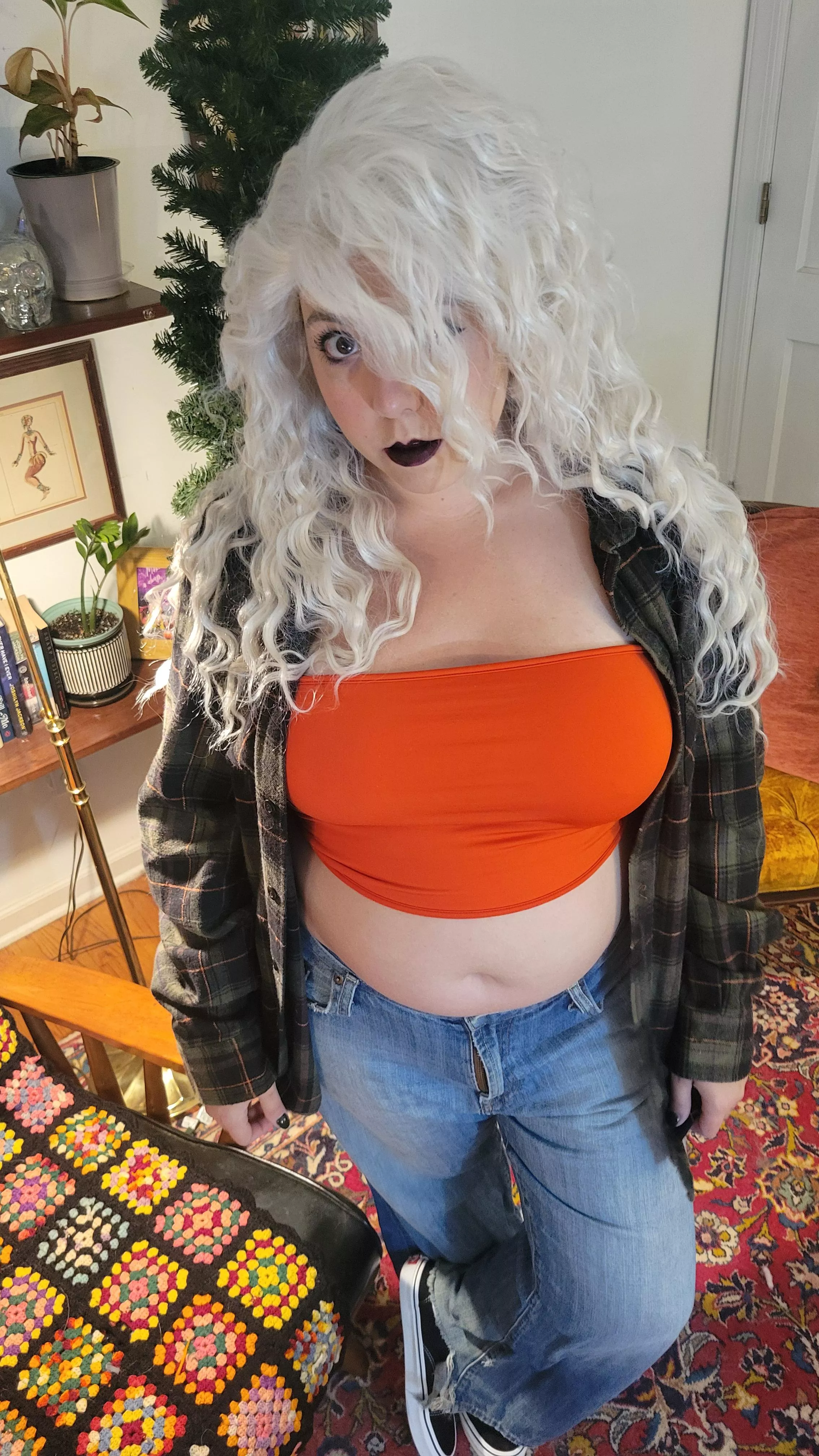 Chubby tummy peeking through posted by ViolettBelle