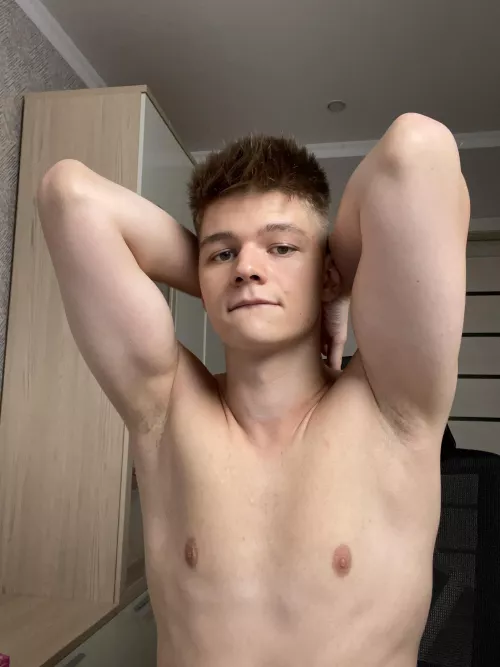 Explore my musky scent, it's intoxicating 😏 by Fantastic-Potato-324