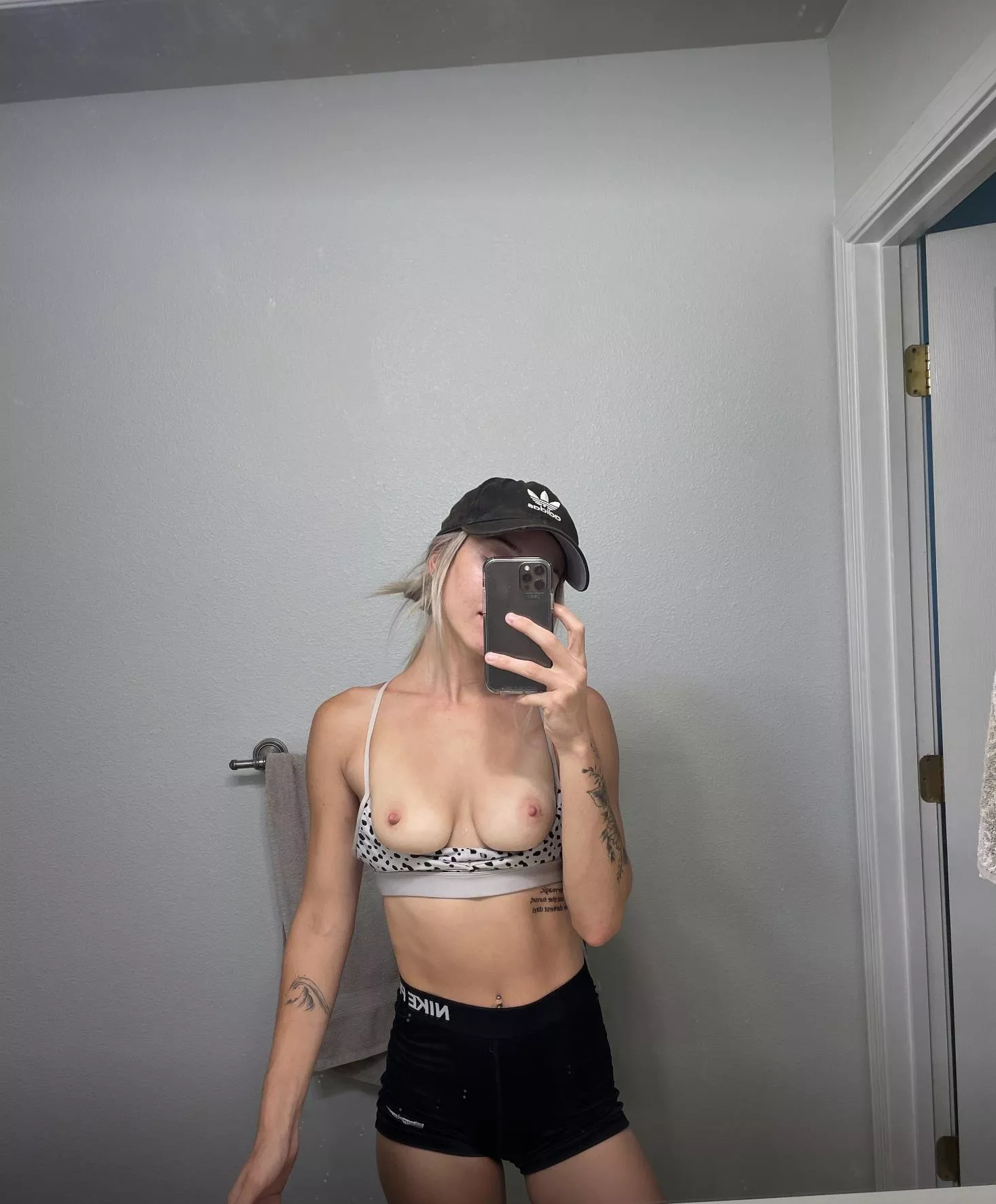 Grab my hips and stick it in me posted by dead_man_208