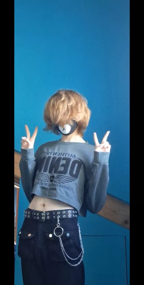 Heya cropped another one of my hoodies :3 by shy_TeChu