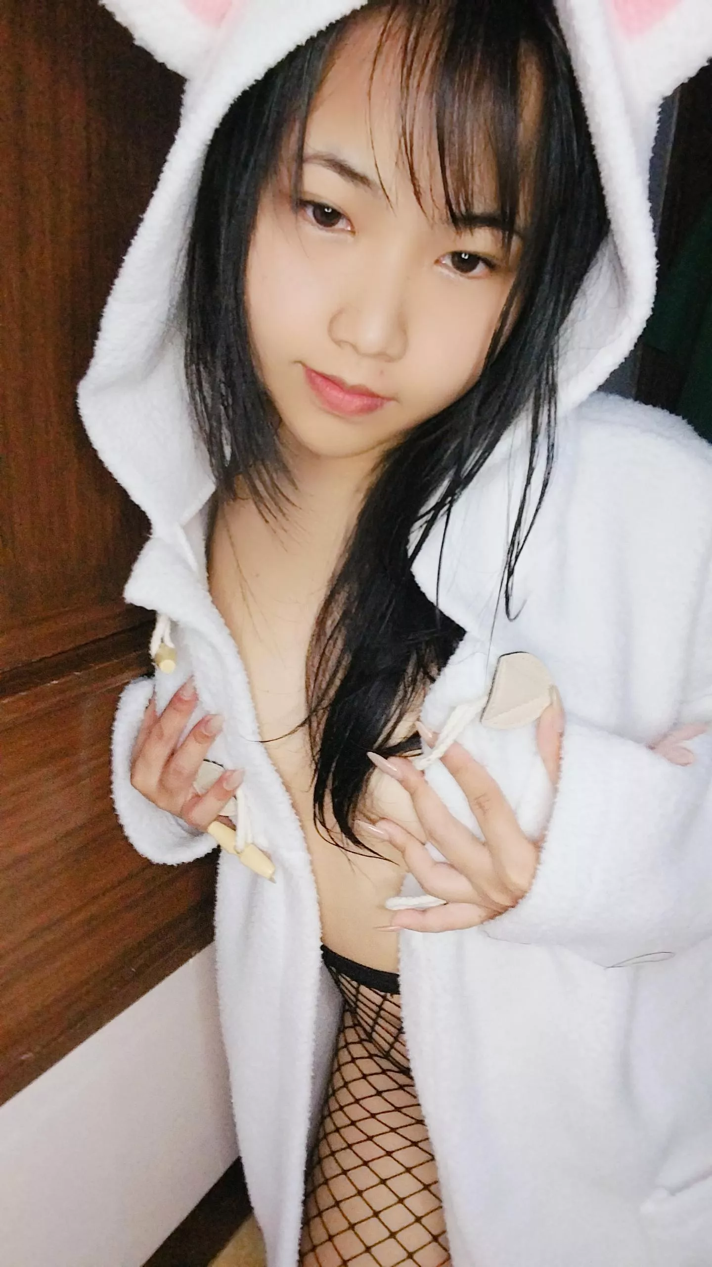 How many inches can you give me? posted by youngbabe_xx