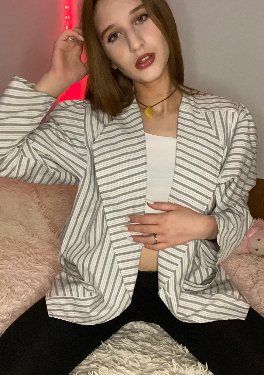 how sexy do I look? posted by Selma_Shine