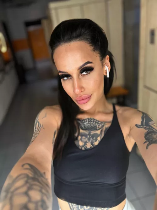 I bet that my plastic lips can make you finish in 3 min  by Own_Shine2194