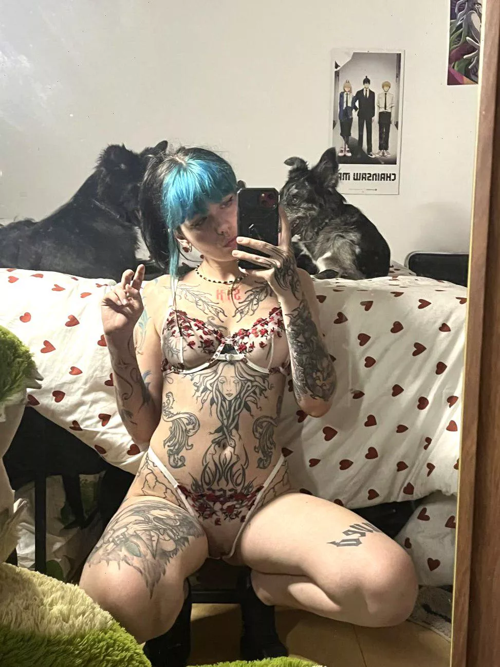 I like guys who think little girls are cute posted by Sexylikeprincess