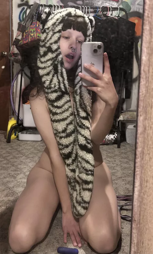 i need to be punished:3 by emopxssy