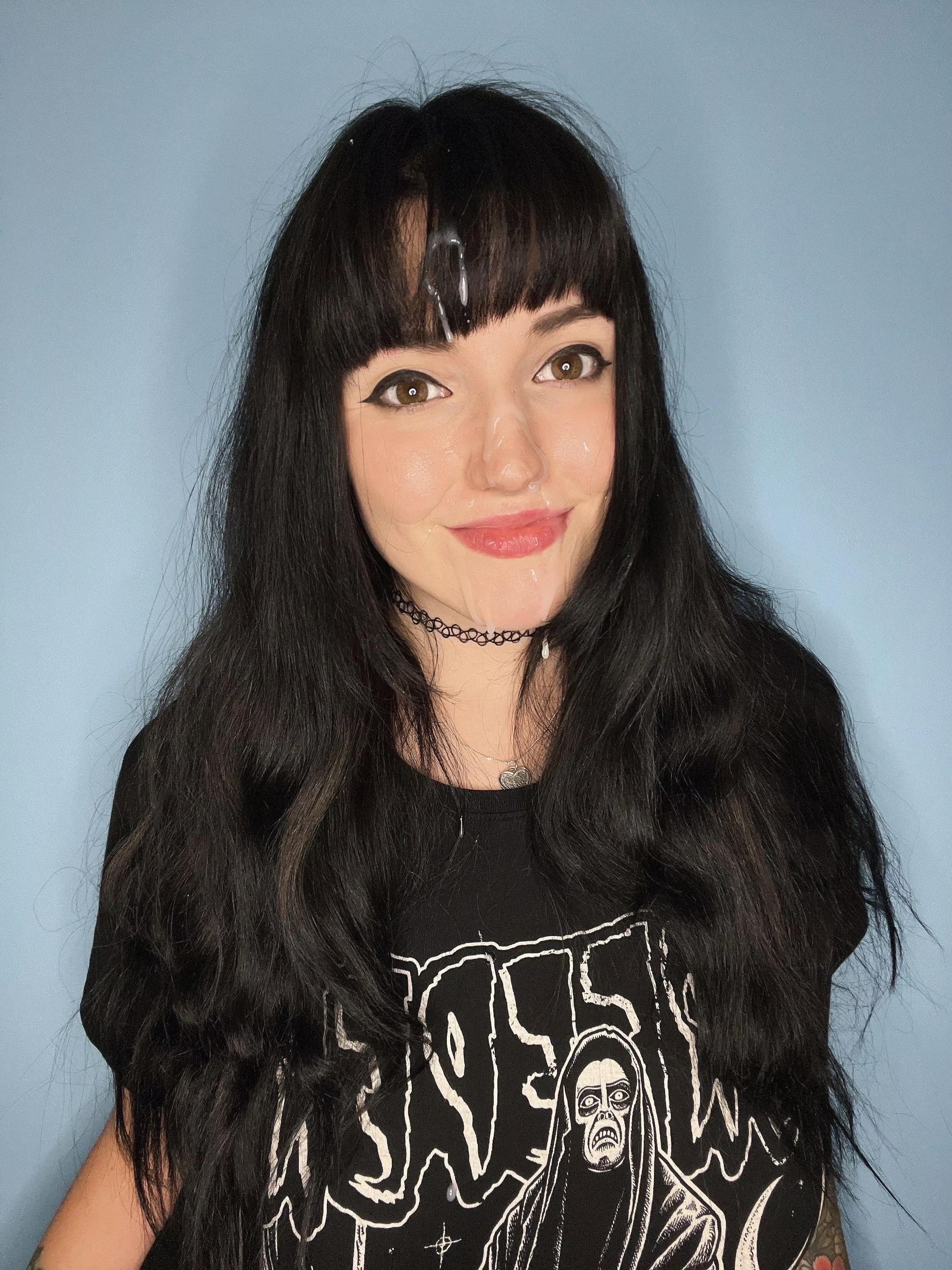 I'm a goth slut who loves to be cum all over posted by Gamingbunny_