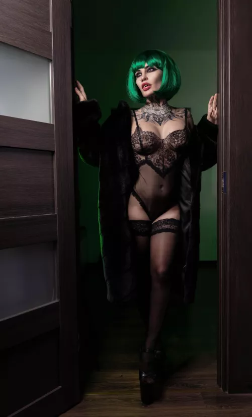 I’m feeling generous today. I’ll let you choose, ass or mouth by Vampandbeauty