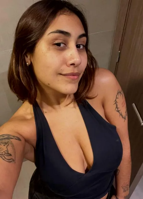 Its taste is as delightful as its appearance by DocumentRare4580