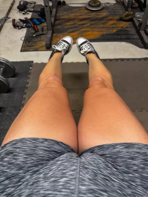 Just a workout pic, nothing to see here :)  by NuclearGirl79