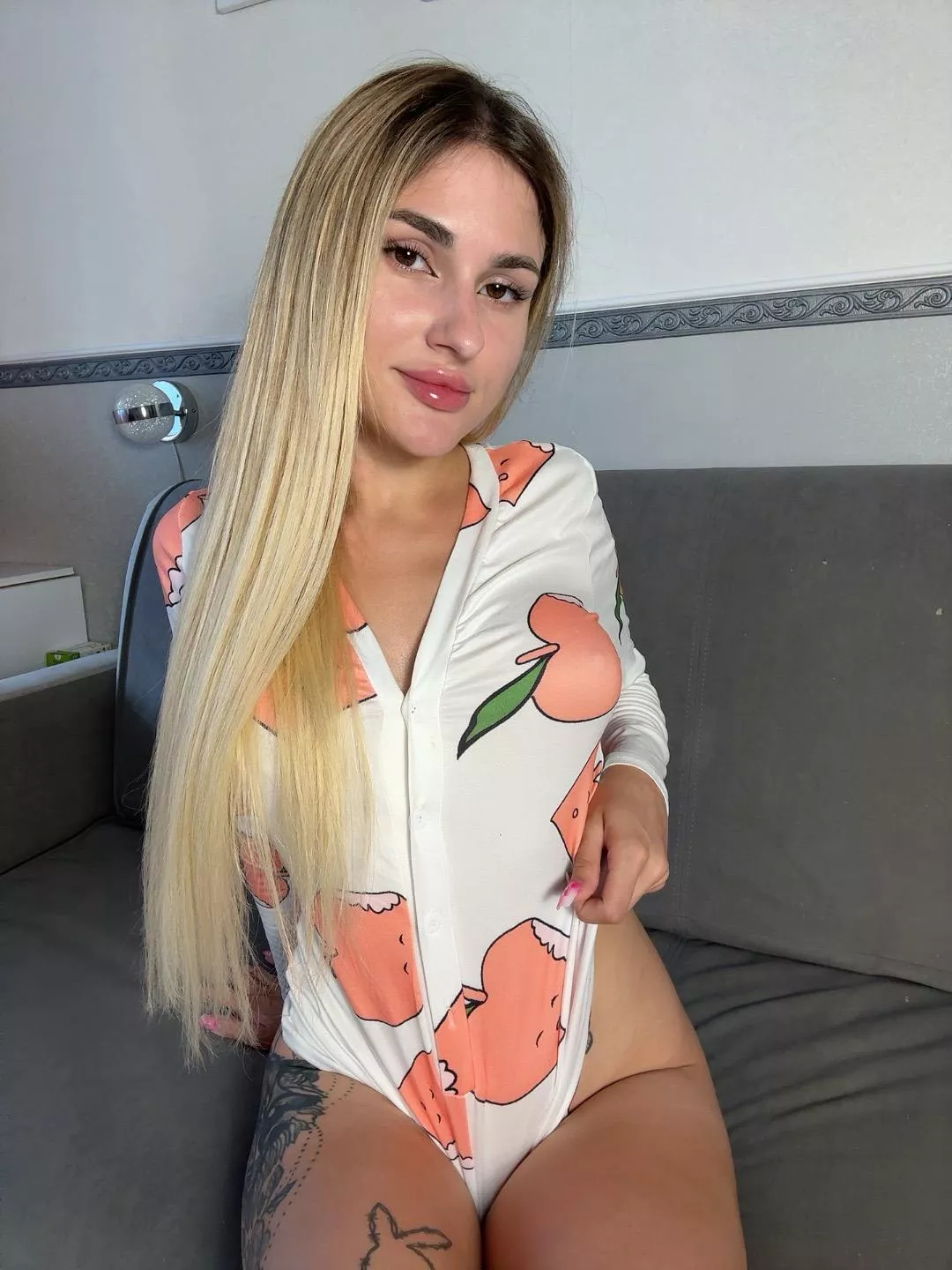 Lips that teach all the good stuff posted by ColorlessHedgehog