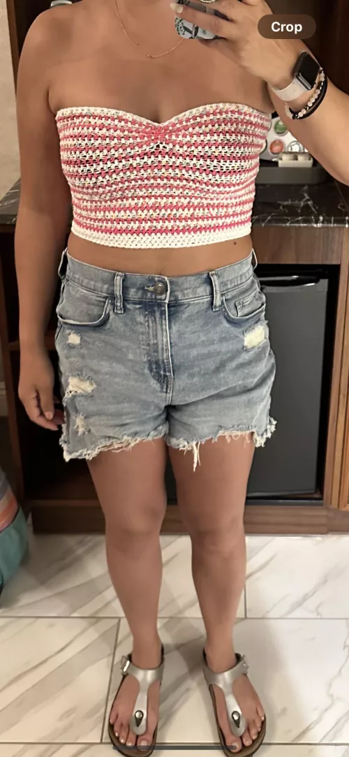 Loving my new top!  (F) by cakeandicecream1