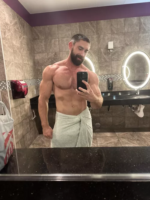 Meet me in the lockers 😉 by onlygainzsteve