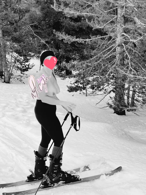 ❤️❤️ Skiing Blonde by ARCFUN1207
